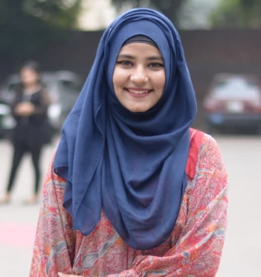 Zaynab Khawar